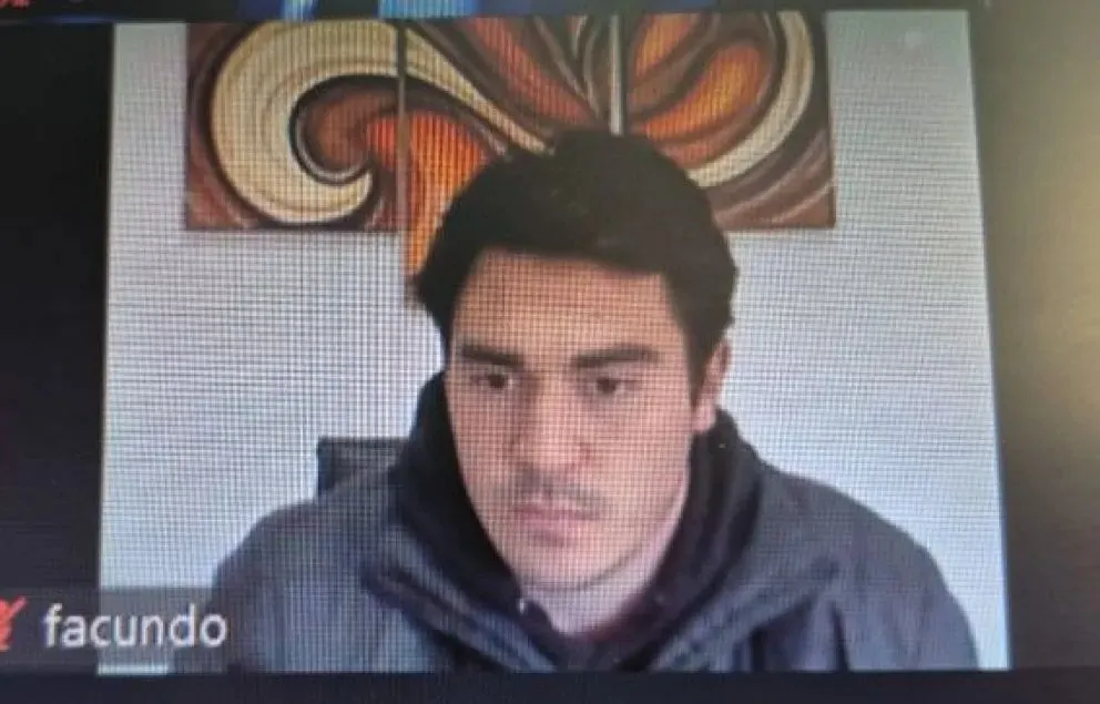 Luego de desconectarse de la audiencia en la que habían ordenado su detención, cortó la tobillera y se fugó. Foto (archivo).
