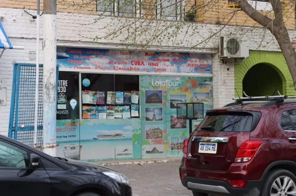 El conflicto salió a la luz a fines de agosto de 2025, cuando un grupo de 36 alumnos de la Asociación Italia Unida se vio afectado. Foto (Tania Domenicucci-ANR)