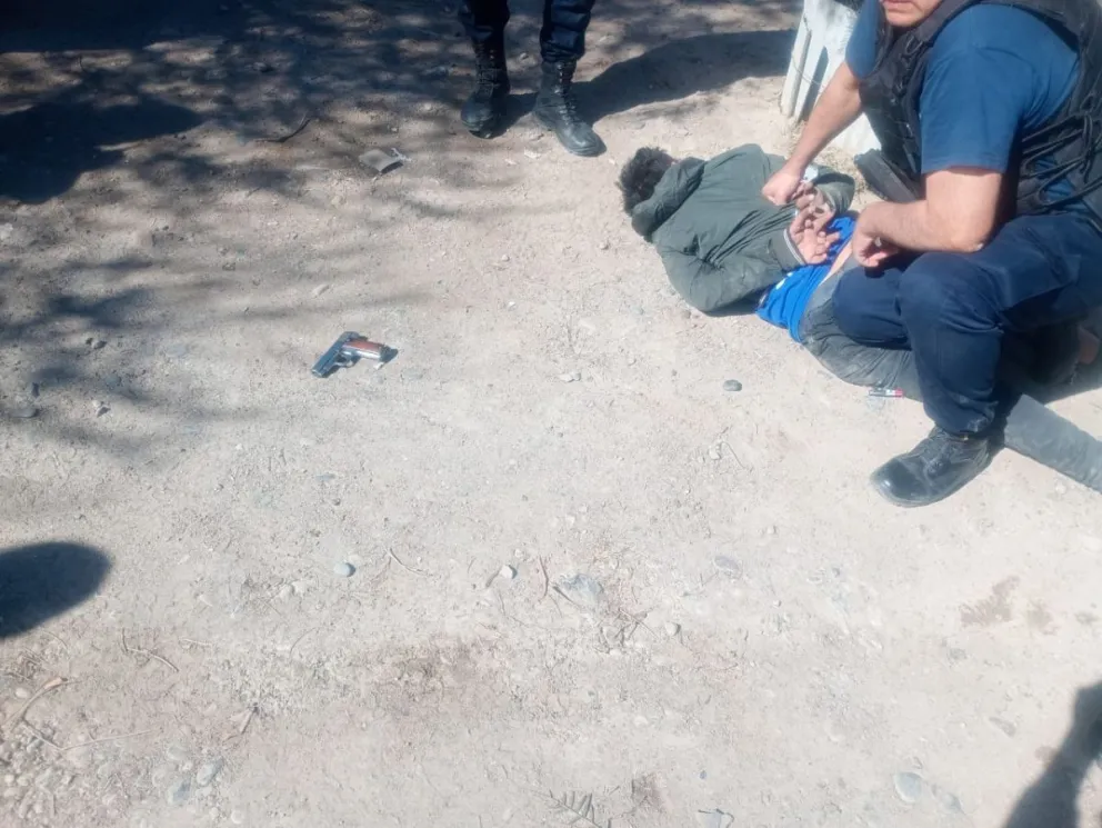 El arma fue secuestrada y el hombre fue llevado a la dependencia policial. Foto (gentileza)