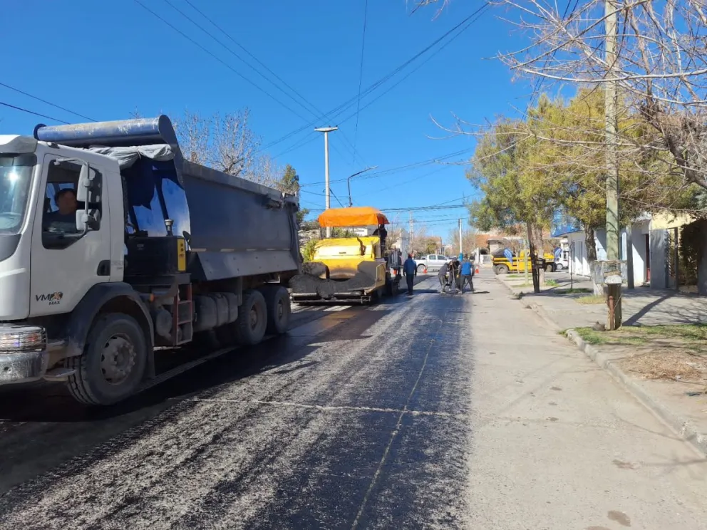 Durante las tareas, el tránsito se mantiene interrumpido. 