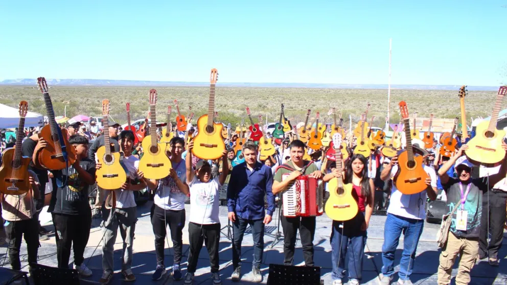 El Festival convocando a músicos y bailarines de distintos puntos de la provincia. (Foto gentileza)