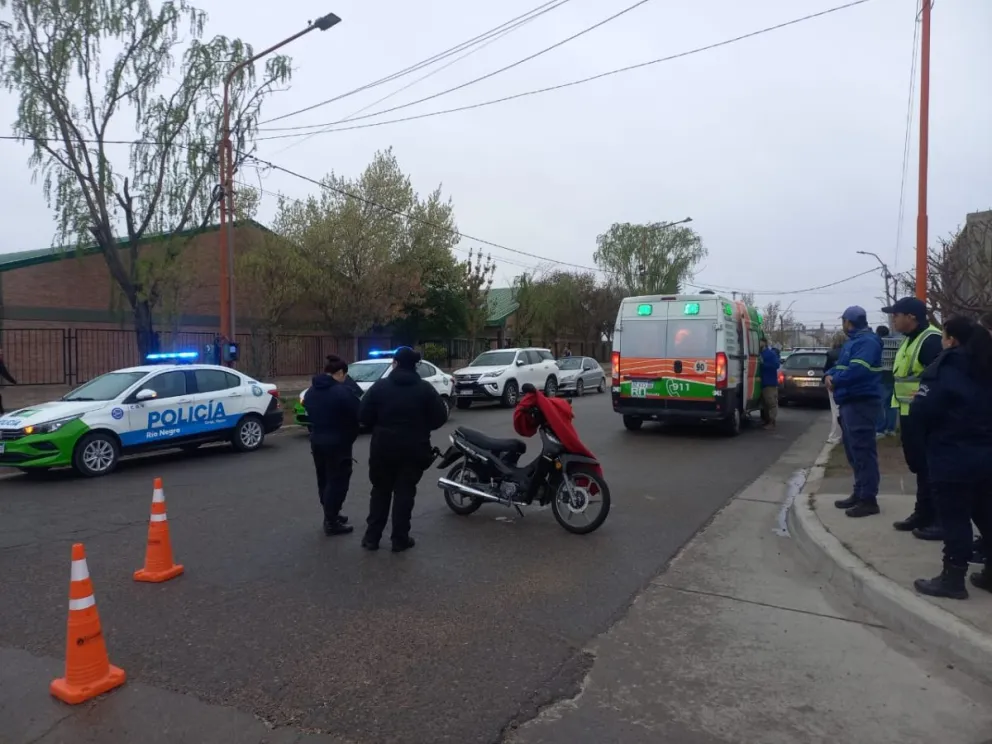 El choque ocurrió esta mañana en la esquina de Misiones y Brasil. Foto (Tania Domenicucci-ANR)