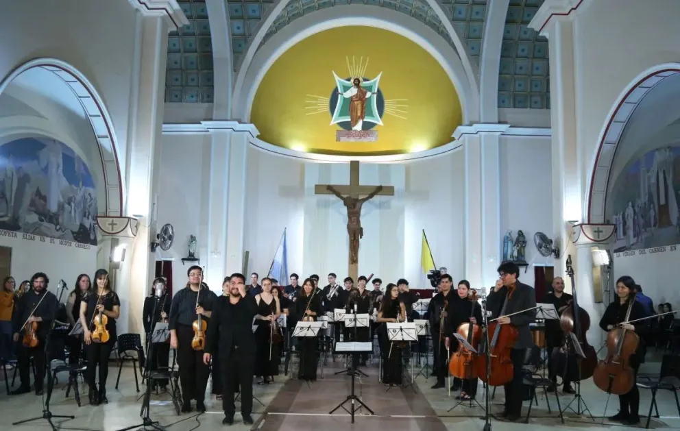 La Catedral se convierte en escenario para que cuerdas y vientos florezcan en partituras. Foto (Archivo ANR)