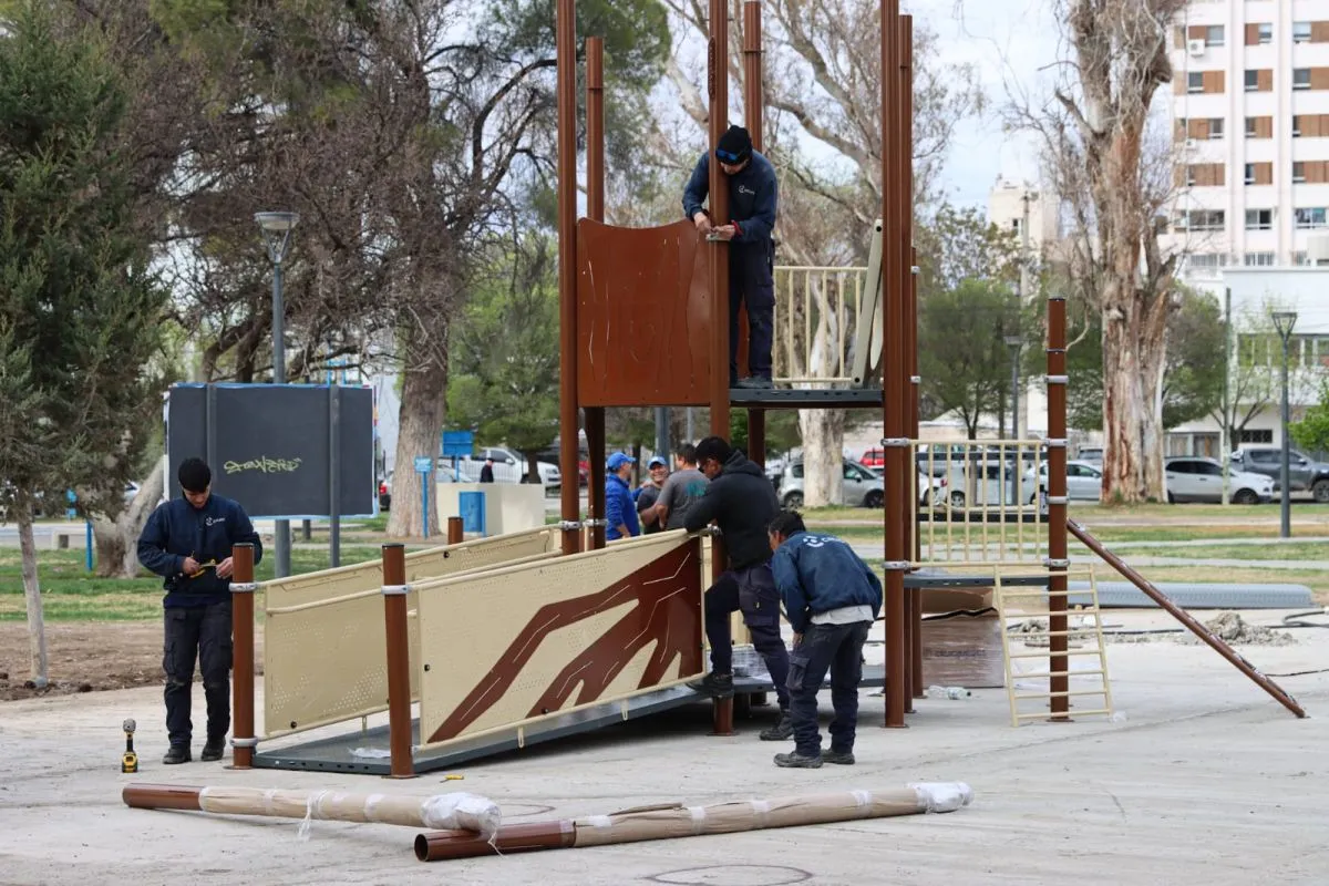 La instalaci&oacute;n de los juegos se realiz&oacute; en la ma&ntilde;ana del mi&eacute;rcoles. Foto: (Tania Domenicucci)