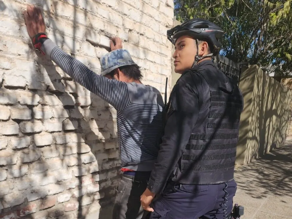 Un supermercado mayorista ubicado sobre calle Cerro Tronador.