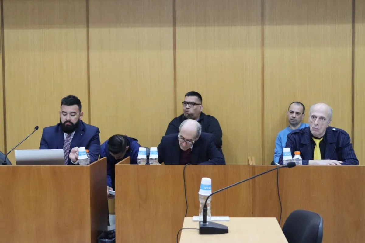 Los imputados, sus defensas y la presencia de mucho p&uacute;blico en los alegatos del caso Solano. Foto (Tania Domenicucci-ANR)