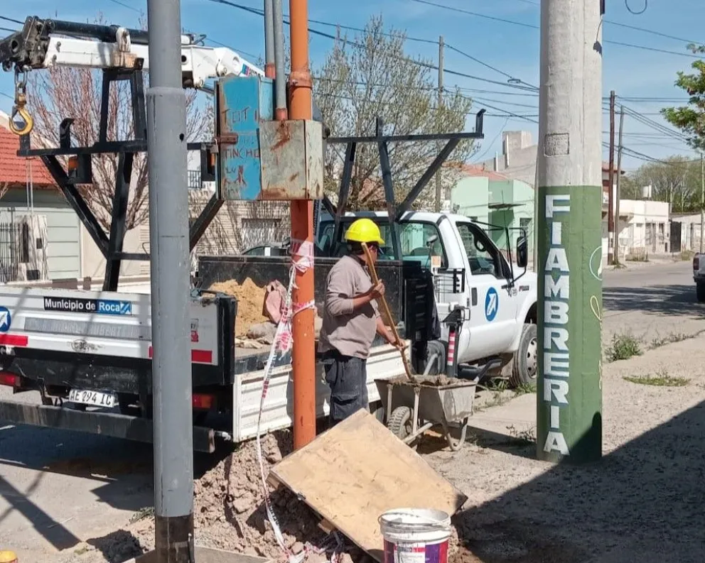 La medida busca ordenar el tránsito y reforzar la seguridad en una esquina estratégica de la ciudad. (Foto gentileza)