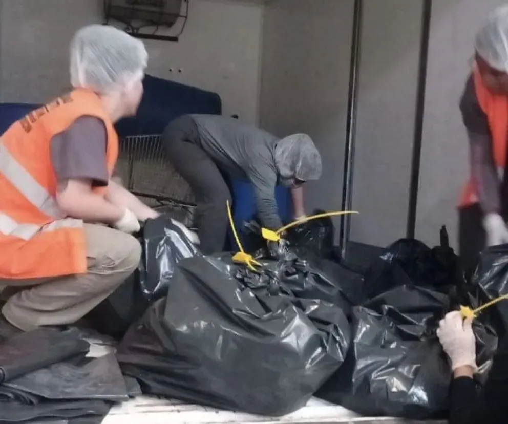 Los alimentos que fueron secuestrados durante el operativo. Foto: Policía de Río Negro