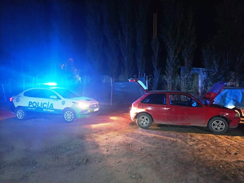 Su sospechoso accionar delató las irregularidades que tenía el vehículo. 