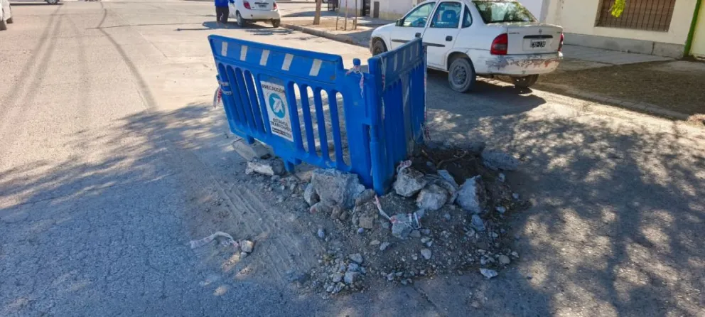Los vehículos provocaron que el material se desgranara internamente. 