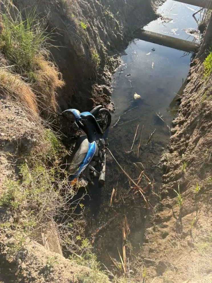 Se estima que la caída al desagüe se produjo alrededor de las 6. Foto bomberos VR.