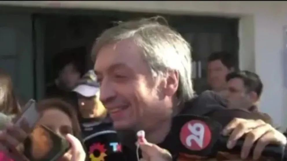 Máximo Kirchner votó en la provincia de Buenos Aires.