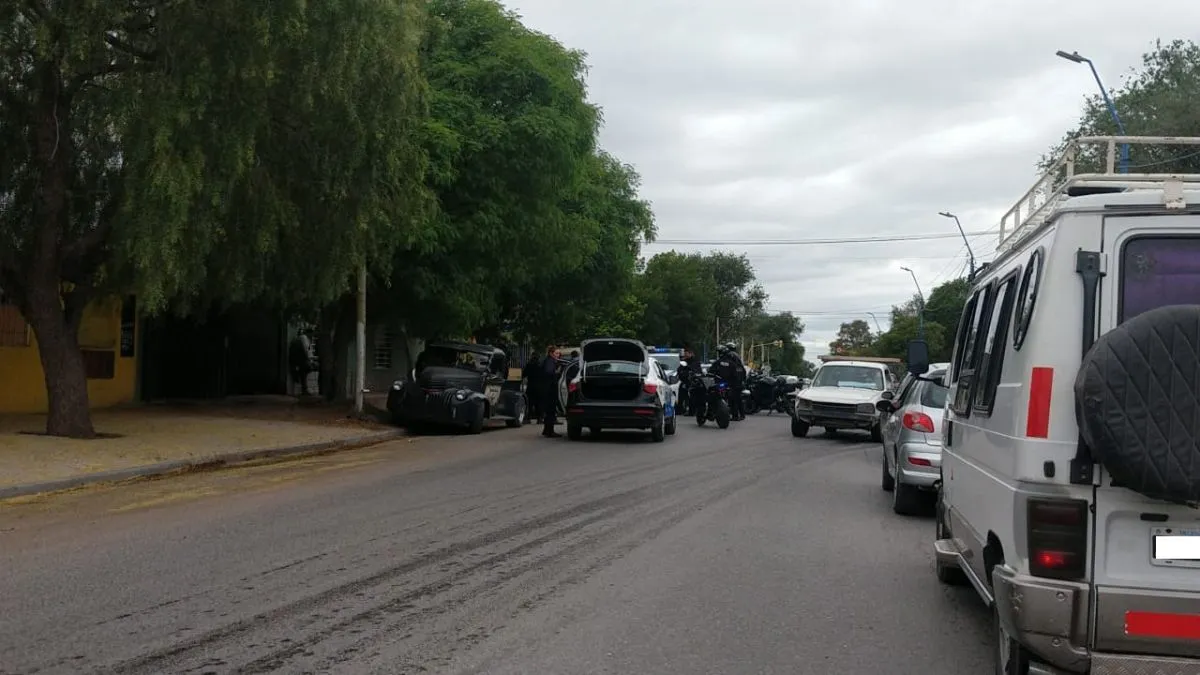 En el momento del operativo hab&iacute;a un gran flujo vehicular. Foto: ANR