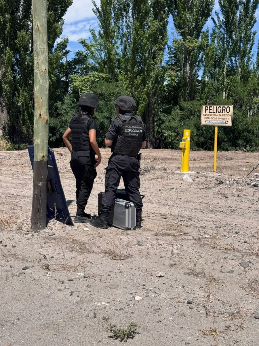 Personal del &aacute;rea Explosivos hizo detonar el artefacto. Foto: gentileza