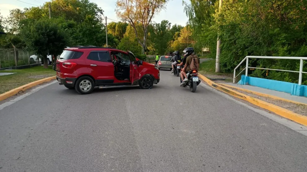 personal de Tránsito municipal realizó el test de alcoholemia, arrojó 3,05 g/l, un nivel de intoxicación que motivó el secuestro del vehículo y la detención preventiva del conductor. Foto: gentileza
