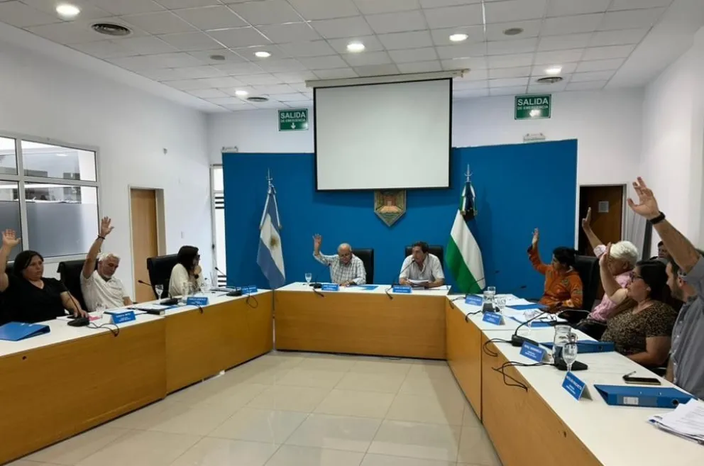 Belén Bavastri durante la Sesión Extraordinaria N° 3, donde decidió no acompañar el Presupuesto 2026. Fotos gentileza.