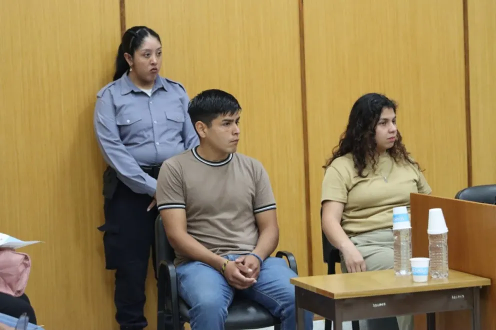 Ariana, la mamá de Valentín, reconstruyó paso a paso las horas previas y posteriores a la cirugía, y sostuvo ante el tribunal que su hijo “ingresó caminando al sanatorio y nunca despertó”. Foto: Tania Domenicucci ANR