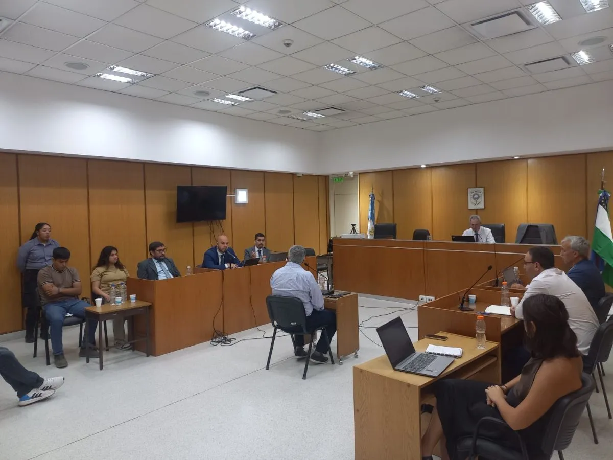 El testimonio del cirujano Fernando Cordero se centr&oacute; en la etapa quir&uacute;rgica y en el momento en que detectaron la situaci&oacute;n cr&iacute;tica. Foto: Tania Domeniccuci_ANR