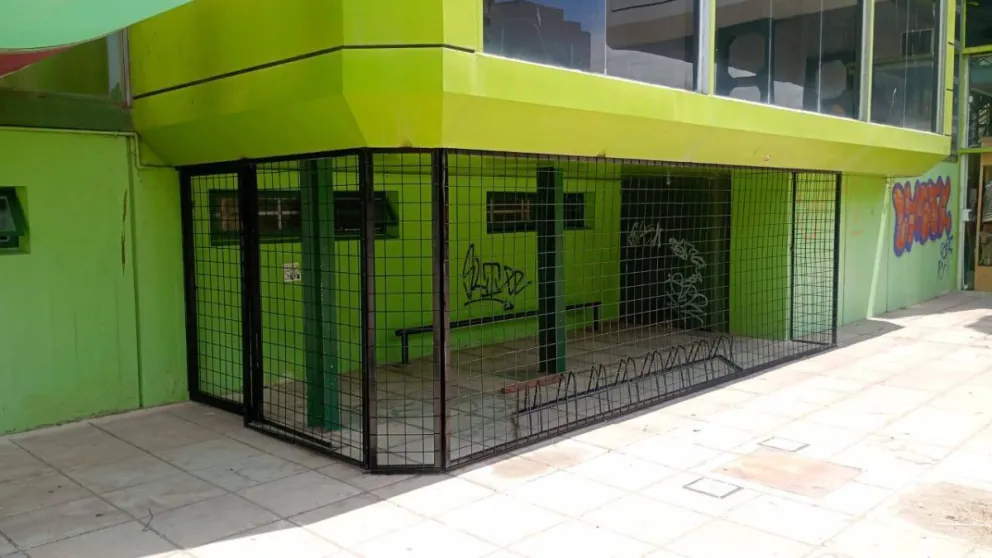 El bicicletero ya se encuentra instalado en su sede céntrica. Foto: Iupa institucional