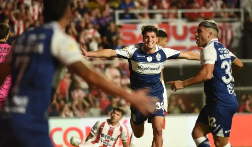 Partido por los cuartos de final del Torneo Clausura.