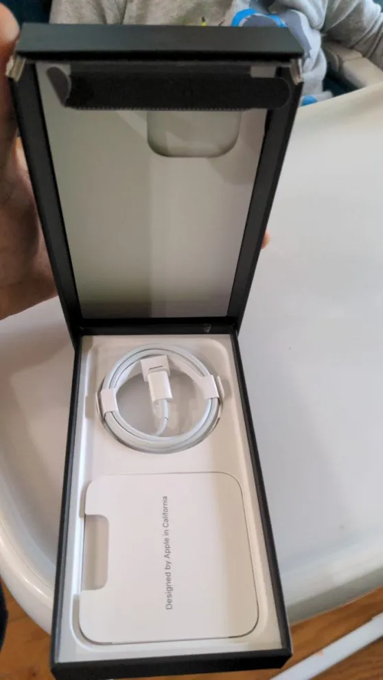 El fallo del fuero Civil aplicó criterios de protección al consumidor ante la pérdida del teléfono durante el traslado. Foto: ilustrativa