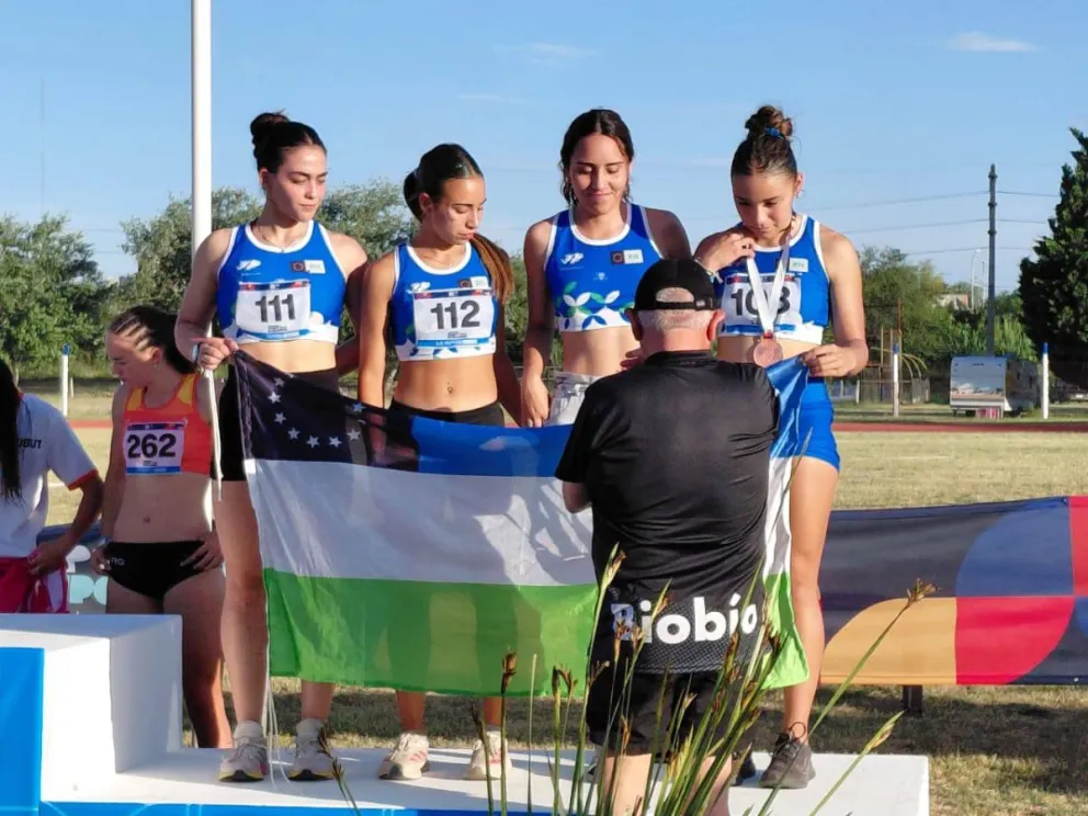 Las deportistas de Roca que fueron claves para subir al predio. 