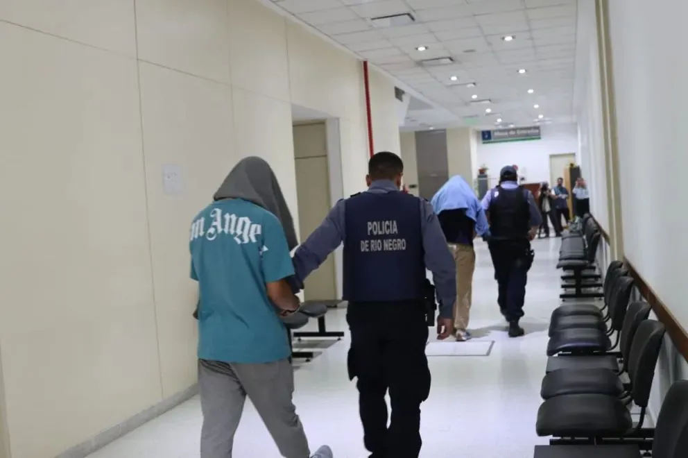 Durante la audiencia a los dos detenidos se les imputó un hecho puntual ocurrido en octubre del 2024. (Foto Tania Domenicucci)