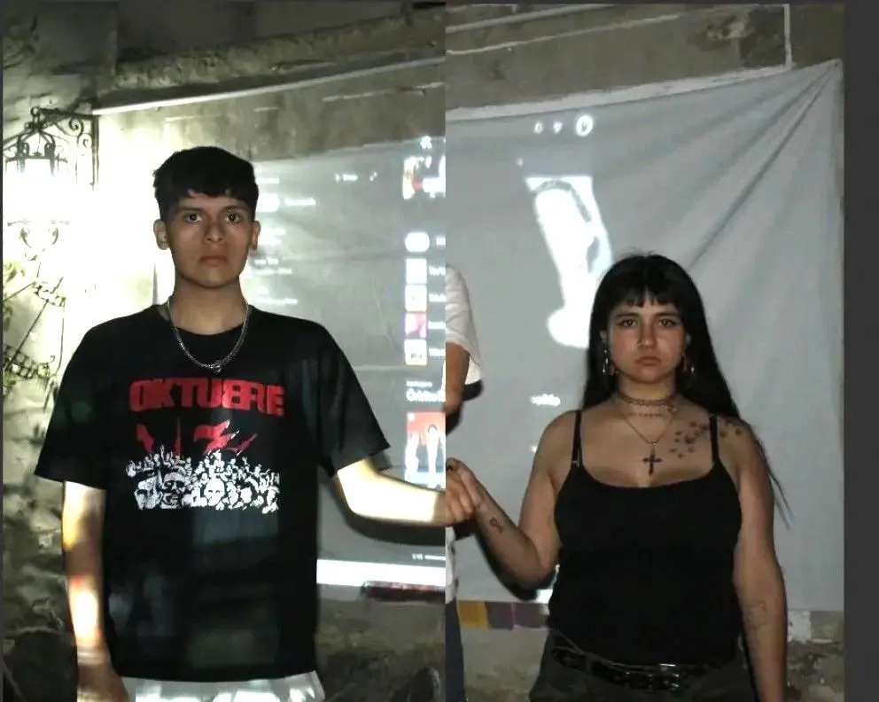 Facundo y Lucía son una pareja de estudiantes que decidieron darle vida al formato VHS en la ciudad. Foto Cortesía Abuela Films