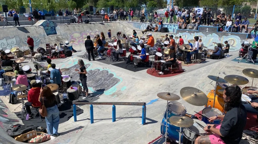 En la segunda edición de este encuentro, participaron unos 60 bateristas. (Foto: Gentileza)