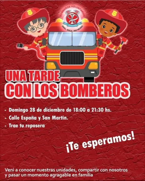 Bomberos invitan a la comunidad a conocer su trabajo. Foto: Bomberos