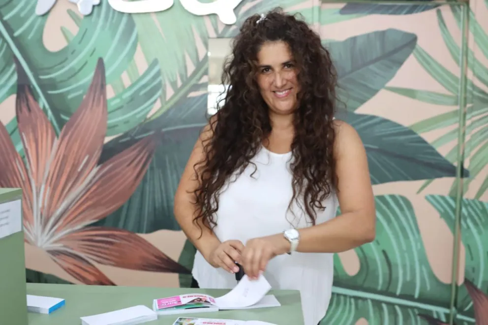 Natalia García, dueña de una conocida zapatería de la ciudad. (Foto Tania Domenicucci)