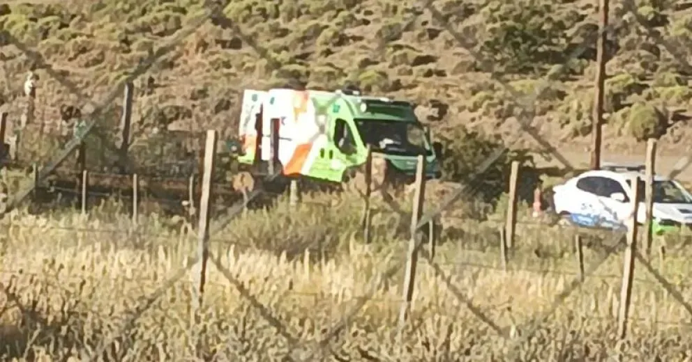 Personal policial y la ambulancia se hicieron presente en el lugar. Foto: gentileza
