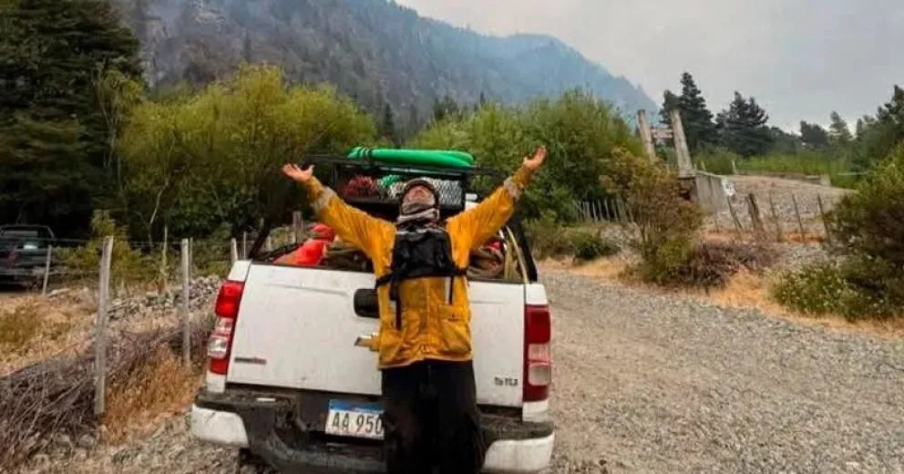 Emoción y alivio para centenares de personas que por estas horas luchan contra los incendios forestales en la Cordillera. (Foto: Gentileza)