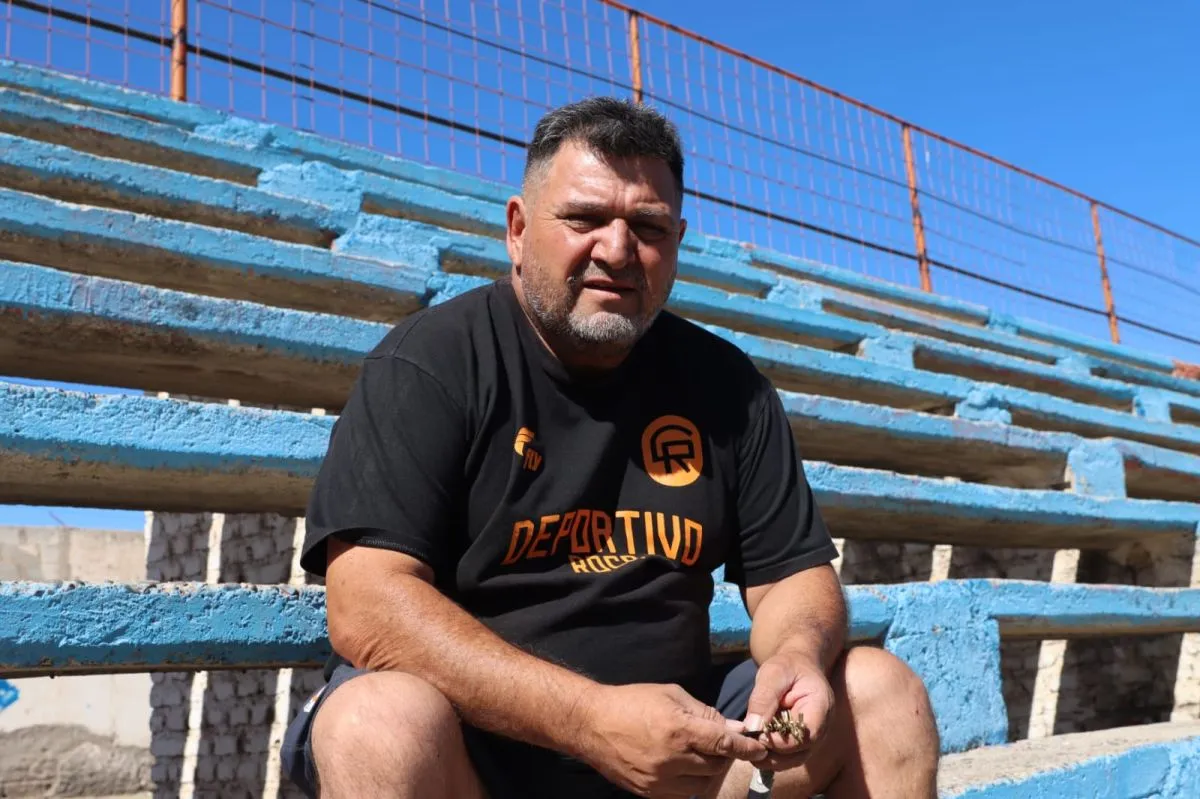 Jaime en una de las tribunas del Maiolino. Foto: Tania Domenicucci