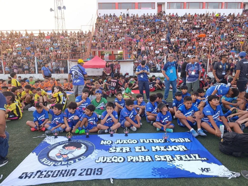 El principal pedido del equipo de seguridad del mundialito es evitar presionar desde las tribunas a los más chicos, intentando que disfruten del mítico torneo infantil. Foto: Tania Domenicucci-ANR
