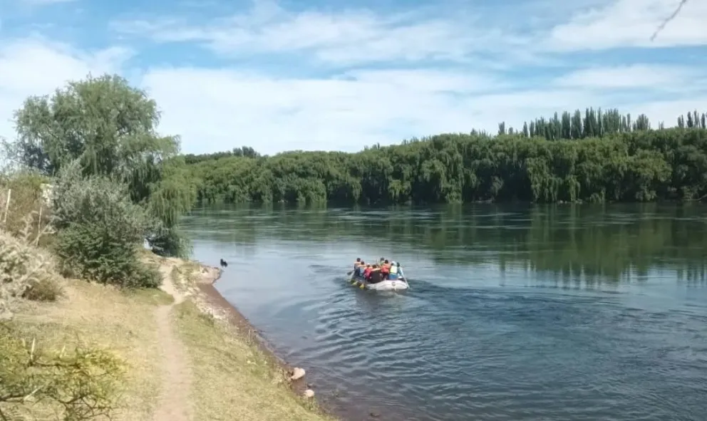 Las actividades en el río se incrementan durante el verano en Roca. Foto: Municipio