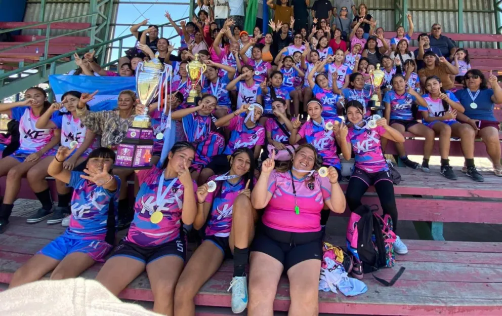 Días antes, las jugadoras habían declarado que este torneo era la revancha de la final fallada el año pasado. Foto cortesía Las Peques