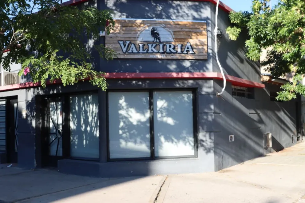 "La angustia que tenemos es inexplicable" afirmaron los dueños del famoso bar roquense. Foto Tania Domenicucci-ANR