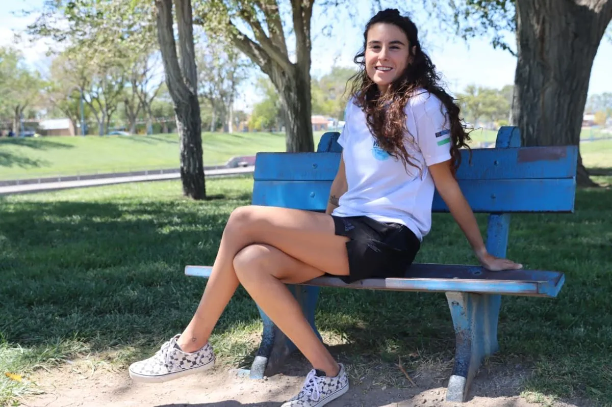 Entre el canal y el r&iacute;o, Daira Mar&iacute;n construy&oacute; una escuela que prioriza el aprendizaje en aguas abiertas y el cuidado del entorno. Foto: Tania Domenicucci-ANR