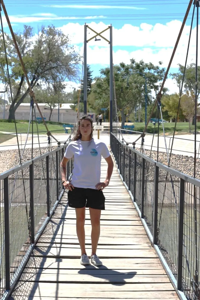 El canal principal es uno de los espacios donde se realizan las pr&aacute;cticas de &ldquo;Vivo R&iacute;o&rdquo;, una escuela que articula deporte, naturaleza y comunidad. Foto: Tania Domenicucci-ANR