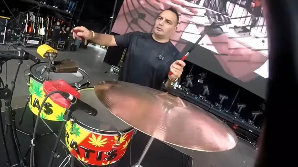 Quienes deseen colaborar con la búsqueda pueden contactarse con el perfil de Instagram de la banda. 