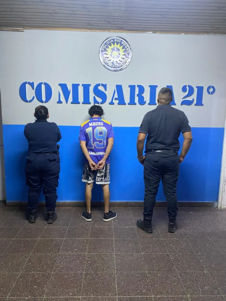 El hombre habría realizado más dos puñaladas a la victima, quien ya se encuentra fuera de peligro. Foto cortesía Policía de Rio Negro