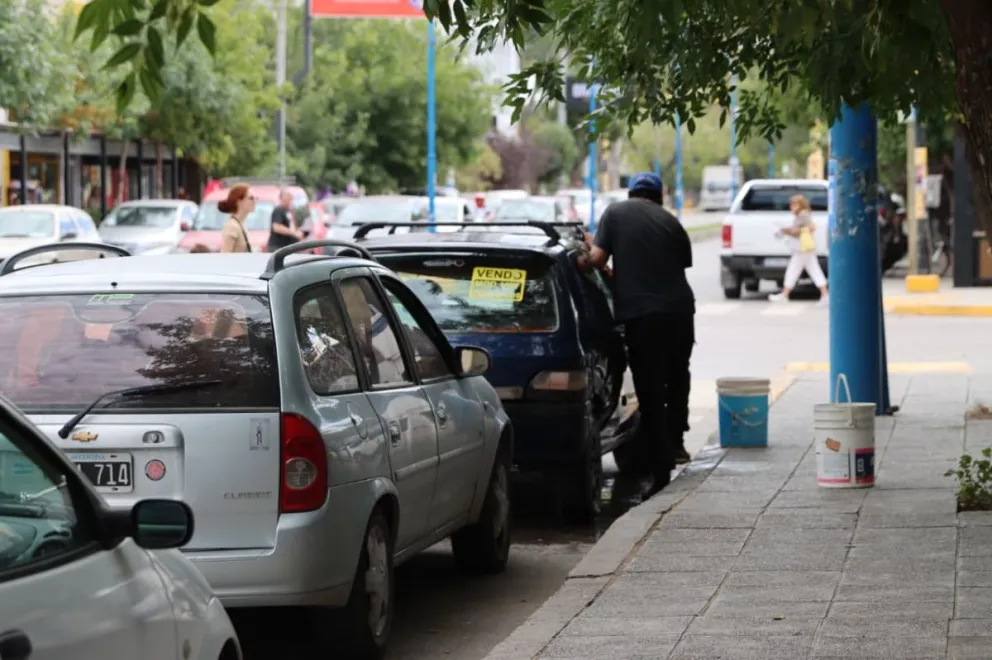 El 80% de los roquenses tiene una imagen negativa de los trapitos. Foto Tania Domenicucci-ANR