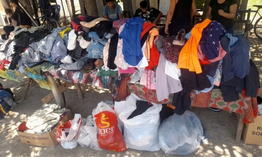 La solidaridad se manifiesta cada viernes en Alta Barda. Foto gentileza