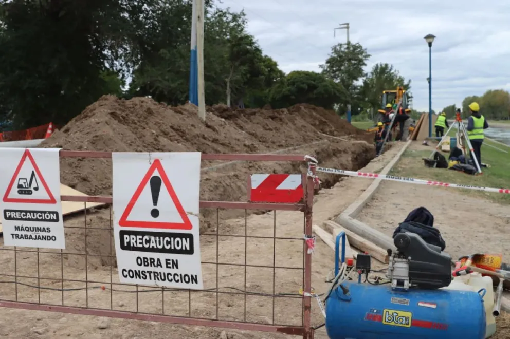 En el sector de calle Mendoza, se vio operarios trabajando. Foto: Tania Domenicucci