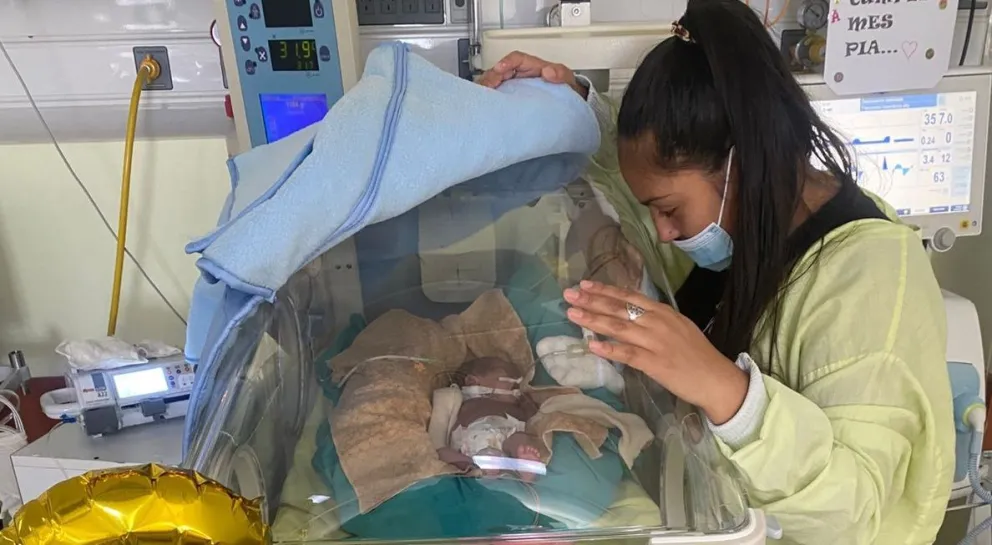 La pequeña Pía no se rinde y sus padres confían que saldrá adelante. Foto gentileza