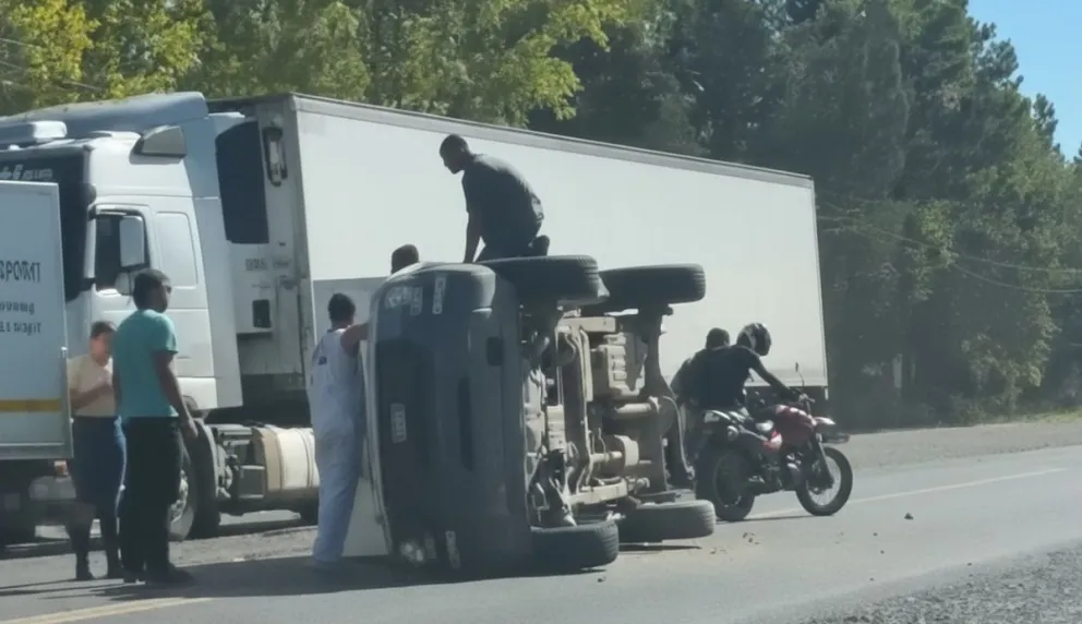 El siniestro ocurrió esta tarde en Roca. Foto gentileza