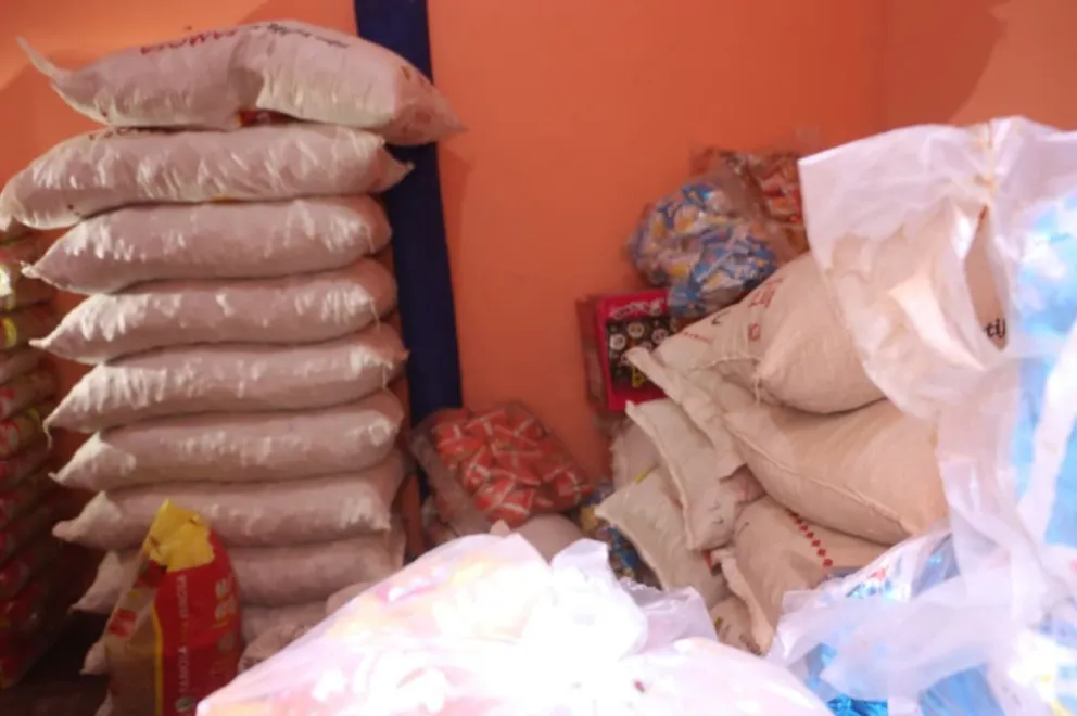 El operativo culminó con ocho personas detenidas / Foto: gentileza @gabrieliezzi via X