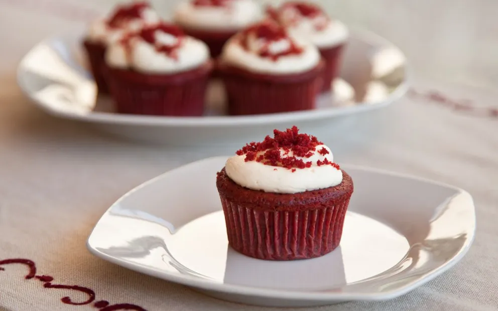 Cupcakes caseros de red velvet. 