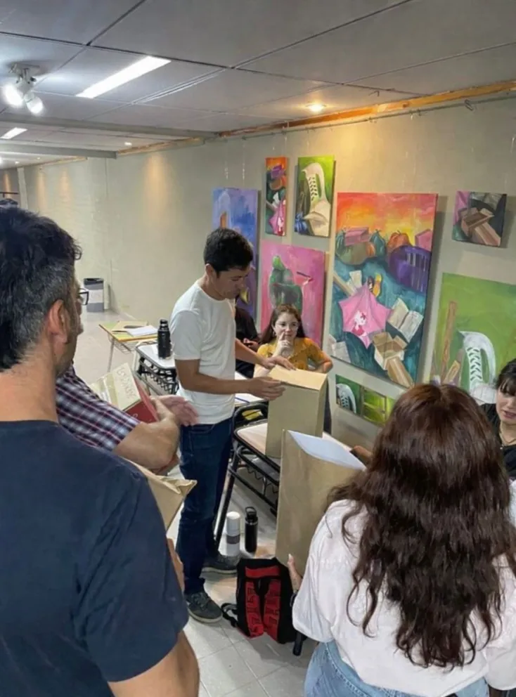 Mañana será el turno del rector Gerardo Blanes, quien ejercerá su voto en la sede de Roca. Foto cortesía